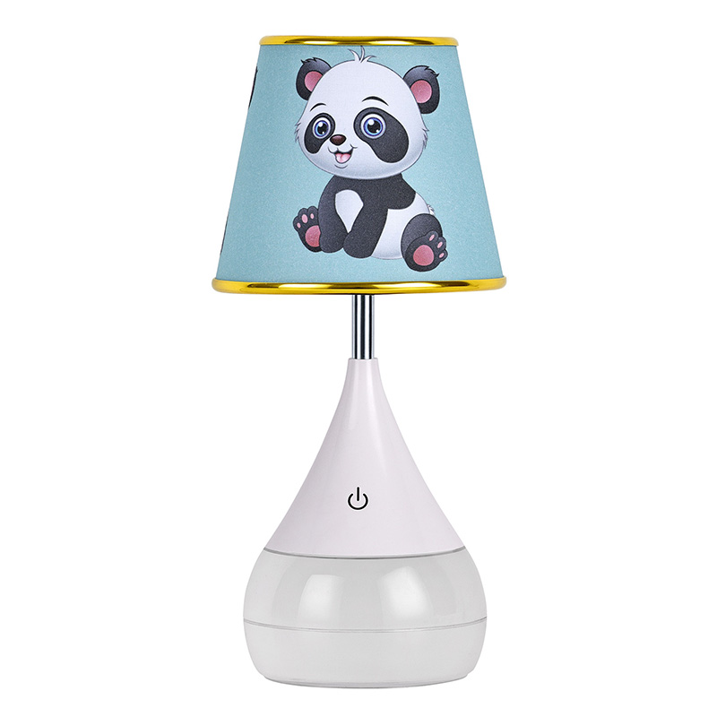 Lampa Deasc faoi stiúir le Scáthú Fabraic Bear