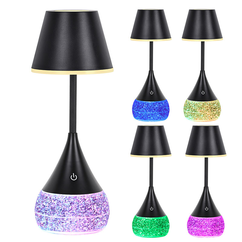 Lampa deisce faoi stiúir bonn leachtach le cruth miotail
