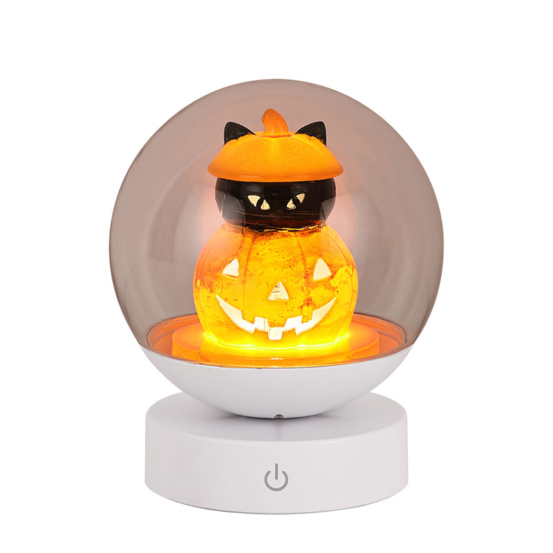 Solas Oíche Pumpkin Oíche Shamhna in-athluchtaithe le ceann pumpkin